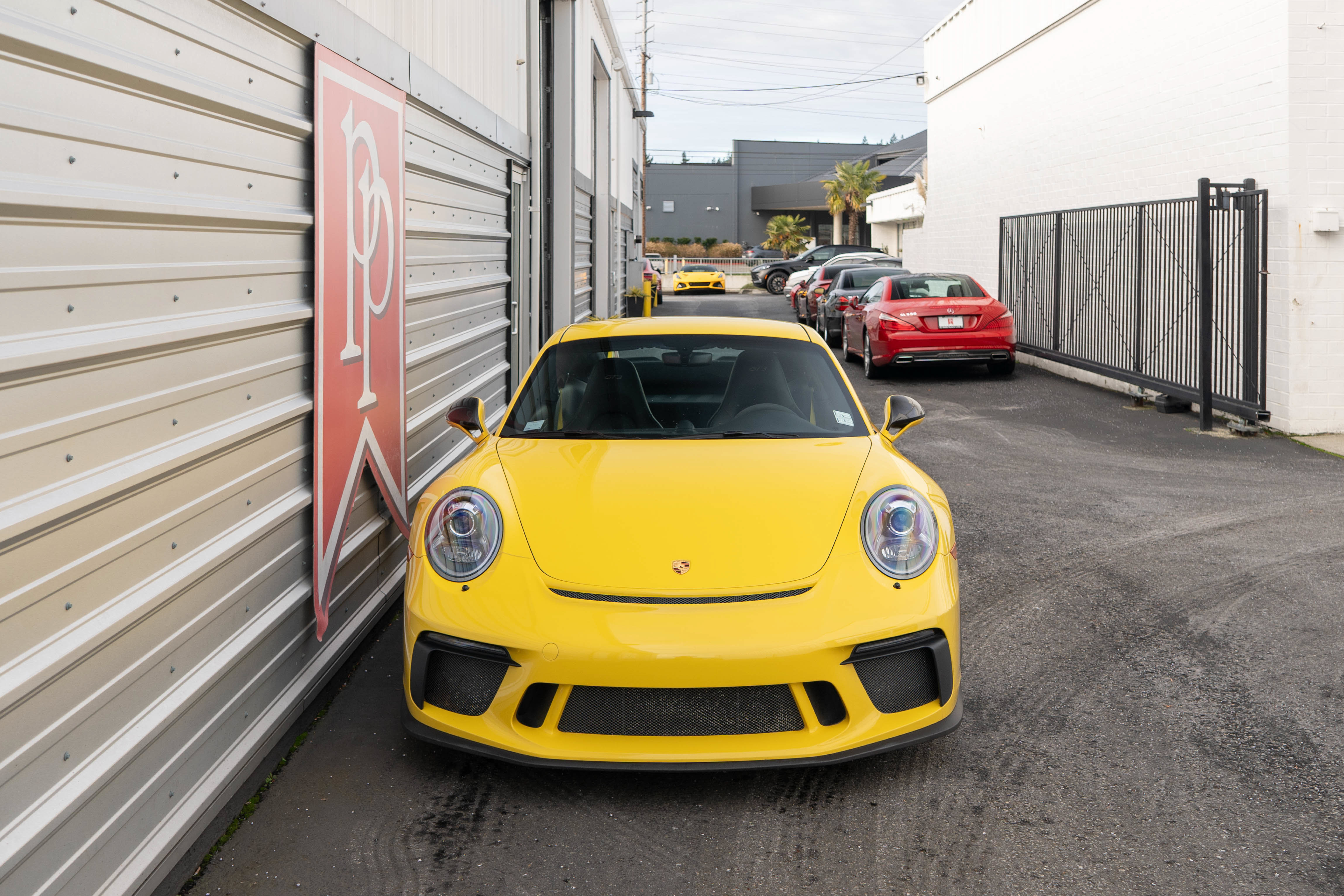 Used 2018 Porsche 911 GT3 w/ Sport Chrono Package RWD image 38
