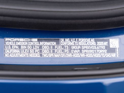 Certified 2025 Porsche 911 Targa 4 GTS AWD/4WD image 35