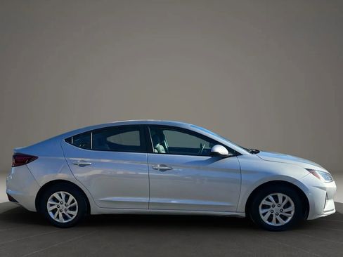 Used 2020 Hyundai Elantra SE image 4