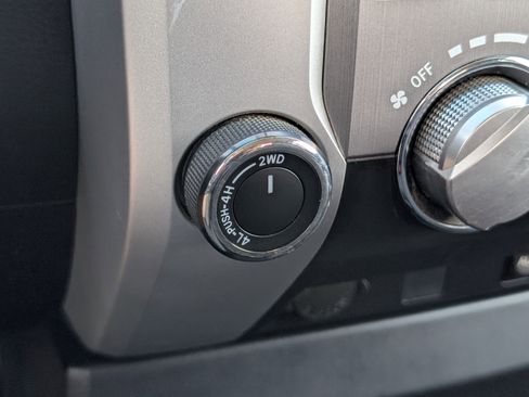 Used 2014 Toyota Tundra SR5 AWD/4WD image 17