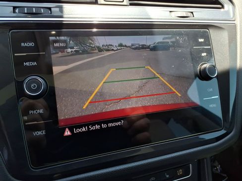 Used 2019 Volkswagen Tiguan SEL FWD image 30