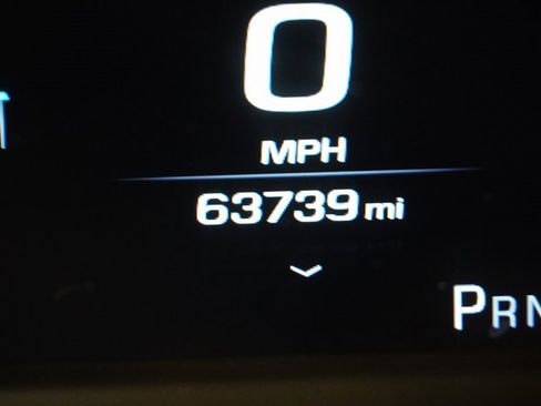 Used 2018 GMC Yukon Denali image 9