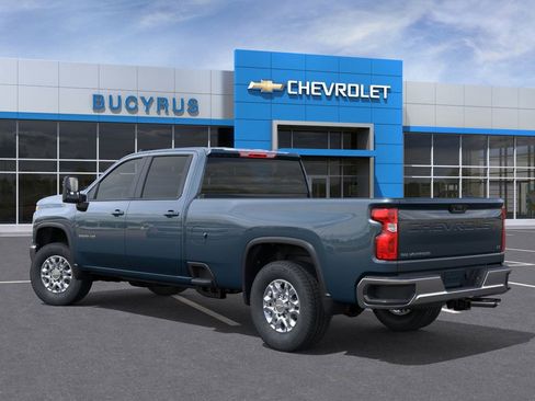 New 2026 Chevrolet Silverado 2500 LT image 3