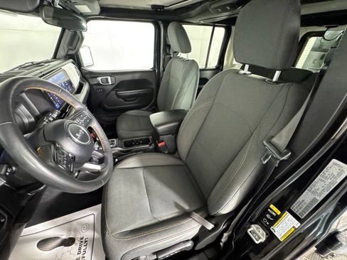 Used 2024 Jeep Wrangler Unlimited Sport AWD/4WD image 23