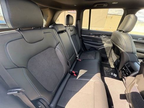 New 2025 Jeep Grand Cherokee Trailhawk image 27