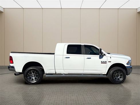 Used 2018 RAM 3500 SLT w/ Luxury Group image 6