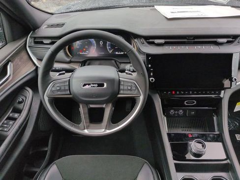 New 2026 Jeep Grand Cherokee Altitude RWD image 14