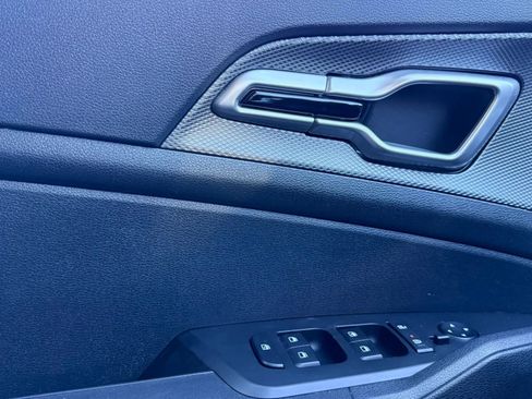 Used 2024 Kia Sportage LX image 25