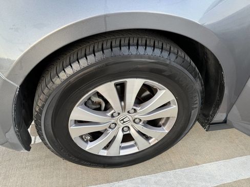 Used 2014 Honda Odyssey EX-L image 16