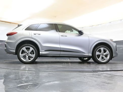 Used 2025 Audi Q5 Premium Plus w/ Premium Plus image 42