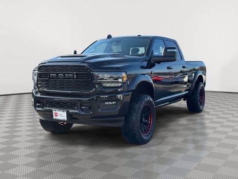Used 2024 RAM 2500 Limited image 3