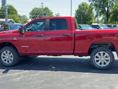 New 2026 RAM 2500 Big Horn AWD/4WD image 4