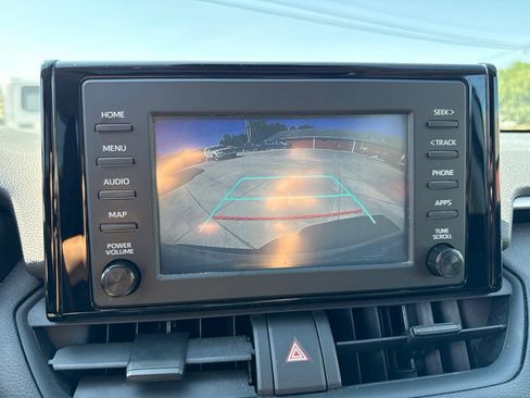 Used 2019 Toyota RAV4 XLE w/ Convenience Package AWD/4WD image 8
