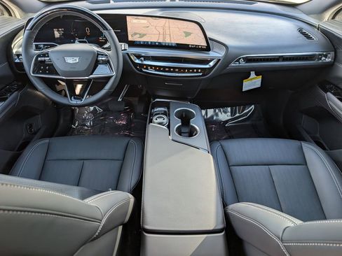 New 2026 Cadillac Lyriq Sport AWD/4WD image 19