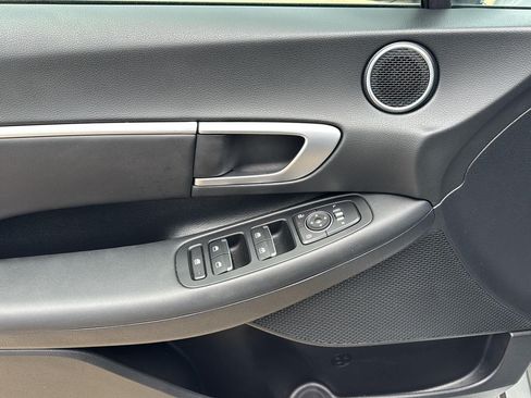 Used 2025 Hyundai Sonata SEL FWD image 22