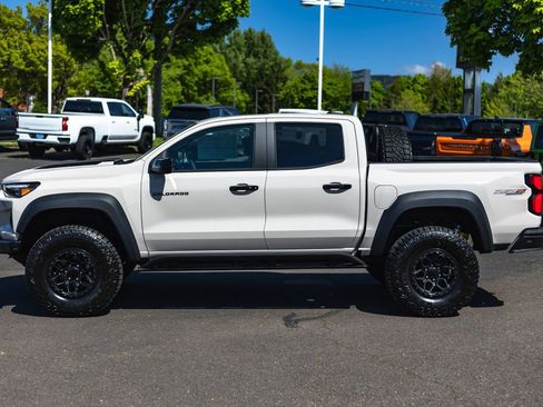 New 2026 Chevrolet Colorado ZR2 w/ ZR2 Bison Edition AWD/4WD image 15