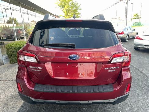 Used 2017 Subaru Outback 3.6R Limited AWD/4WD image 28