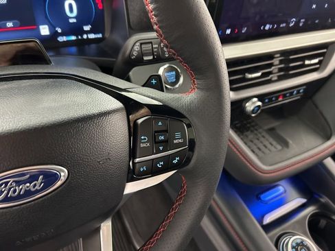 Used 2025 Ford Explorer ST w/ Sun And Sound Package image 19