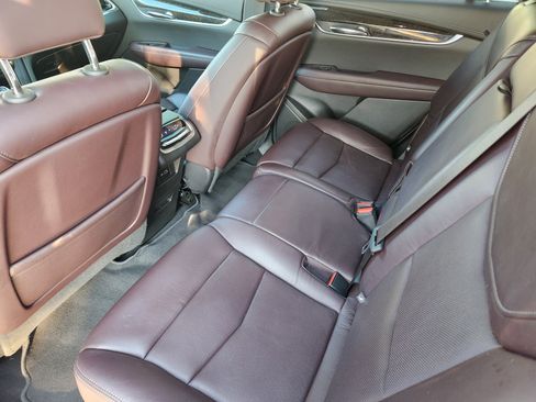 Used 2020 Cadillac XT6 Premium Luxury image 40