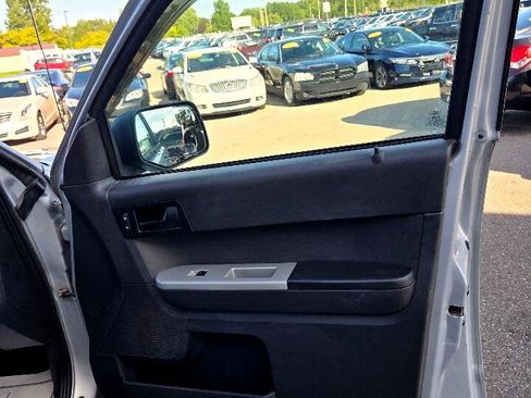 Used 2012 Ford Escape XLT image 16