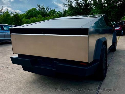 Used 2025 Tesla Cybertruck AWD Crew Cab image 7