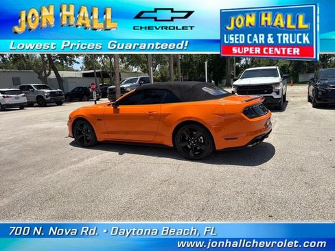 Used 2021 Ford Mustang GT Premium w/ Equipment Group 401A RWD image 4