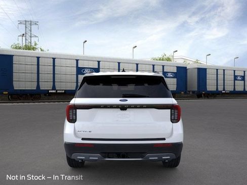 New 2026 Ford Explorer Active w/ Active Comfort Package RWD image 6