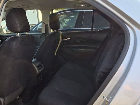 Used 2019 Chevrolet Equinox LT w/ Driver Convenience Package AWD/4WD image 7