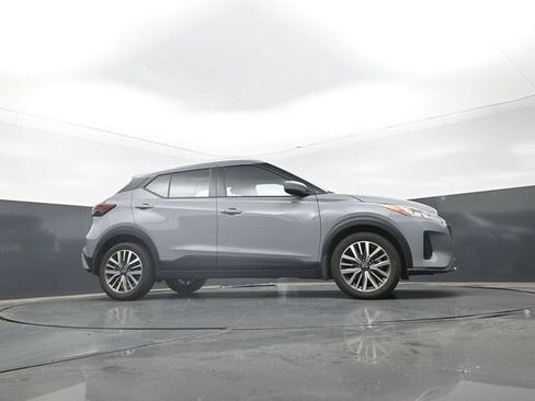 Used 2024 Nissan Kicks SV FWD image 21