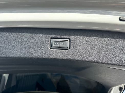 Used 2021 Audi Q7 3.0T Premium Plus image 31