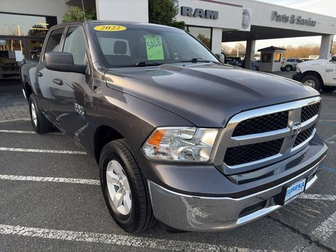 Used 2022 RAM 1500 Classic SLT image 27
