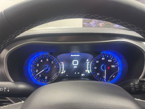 New 2026 Chrysler Pacifica Select image 12