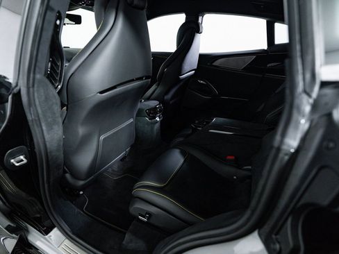 Certified 2025 Ferrari Purosangue image 22