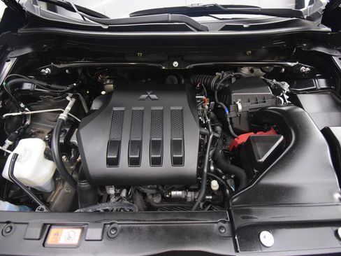 Used 2025 Mitsubishi Eclipse Cross SE AWD/4WD image 24
