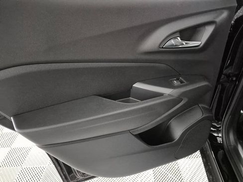 New 2026 Chevrolet Trax LT w/ Driver Confidence Package image 22