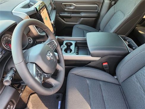 New 2026 RAM 1500 4x4 Crew Cab image 9