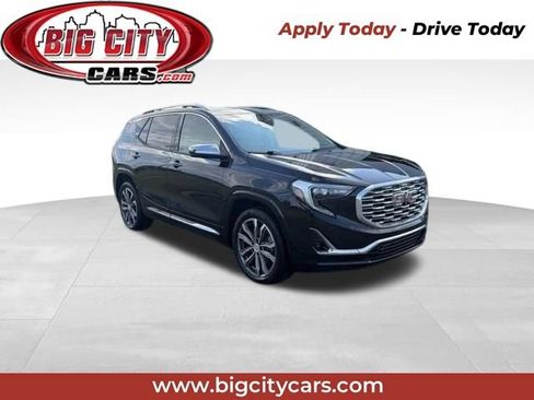 Used 2020 GMC Terrain Denali w/ Denali Premium Package FWD image 1