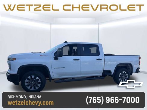Used 2024 Chevrolet Silverado 2500 Custom w/ Custom Value Package AWD/4WD image 1