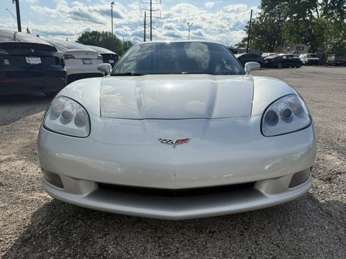 Used 2010 Chevrolet Corvette Coupe w/ Preferred Equipment Group RWD image 8