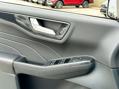 New 2026 Ford Escape ST-Line w/ Tech Pack #1 image 18