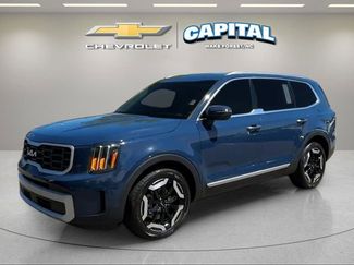 Used 2024 Kia Telluride S FWD video 1