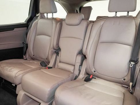 Used 2018 Honda Odyssey EX-L image 19
