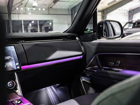 Used 2023 Land Rover Range Rover SE image 30