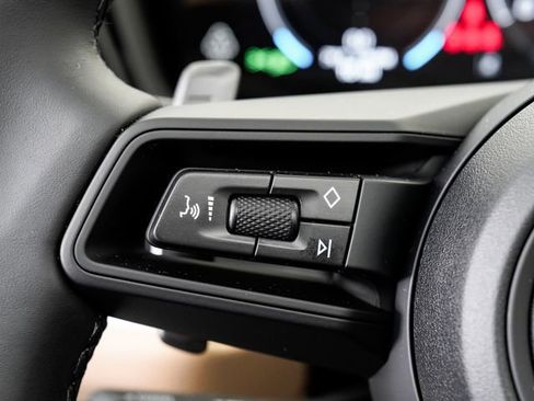 New 2026 Porsche Cayenne image 13