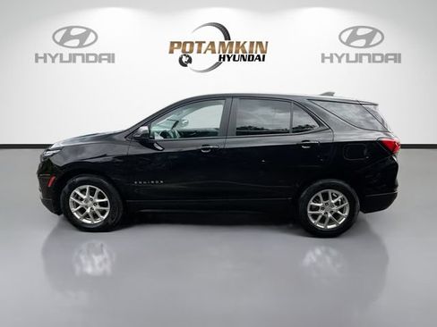 Used 2023 Chevrolet Equinox LS FWD image 8