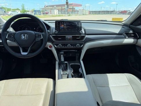 Used 2018 Honda Accord EX-L image 10