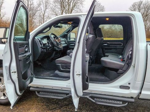 Used 2024 RAM 3500 Big Horn image 7