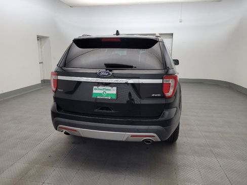 Used 2016 Ford Explorer XLT w/ Equipment Group 202A AWD/4WD image 7