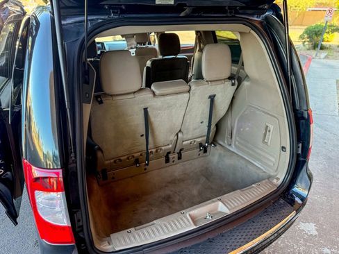 Used 2012 Chrysler Town & Country Touring w/ Entertainment Group #1 image 10