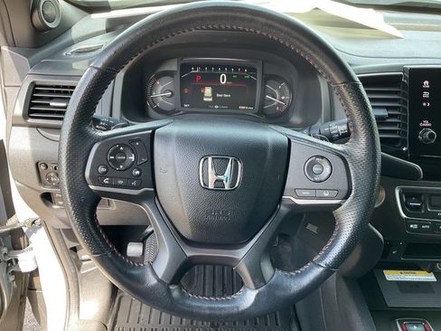 Used 2022 Honda Passport TrailSport image 17
